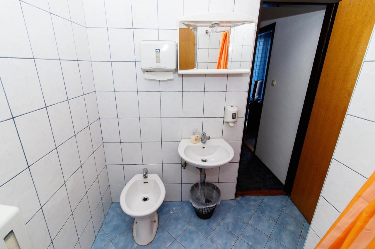 קנין Motel "Tri Lovca" חדר תמונה